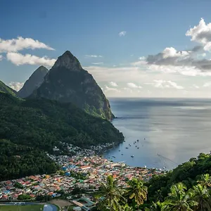 https://majestic-ridge-villas.comcaribbean.com