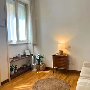 https://a-pochi-passi-dal-milan.italymilanhotels.net